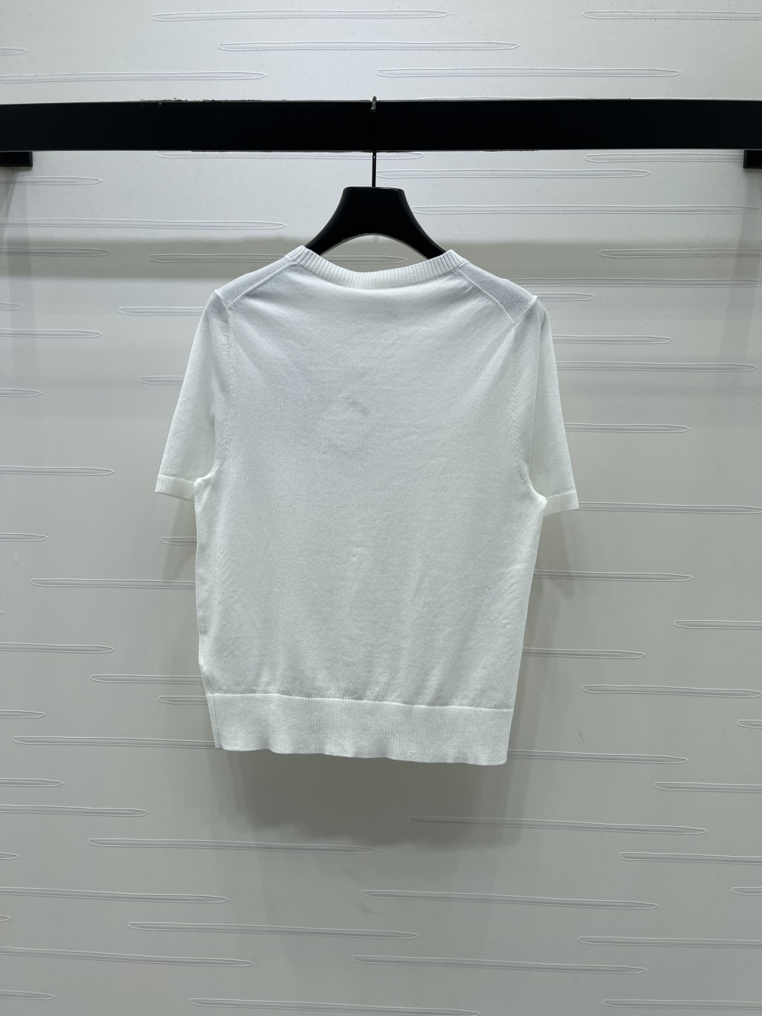 Women's short sleeves